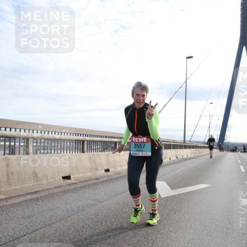 03.10.2024 - Köhlbrandbrückenlauf Jannik Wohlers http://msf.ph/oto/7308220 03.10.2024 09:40:13 Position 1 3557 meine-sportfotos.de