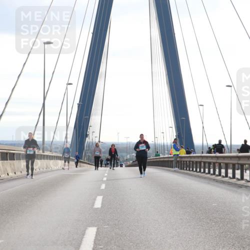 03.10.2024 - Köhlbrandbrückenlauf Jannik Wohlers http://msf.ph/oto/7308514 03.10.2024 09:40:25 Position 1  meine-sportfotos.de