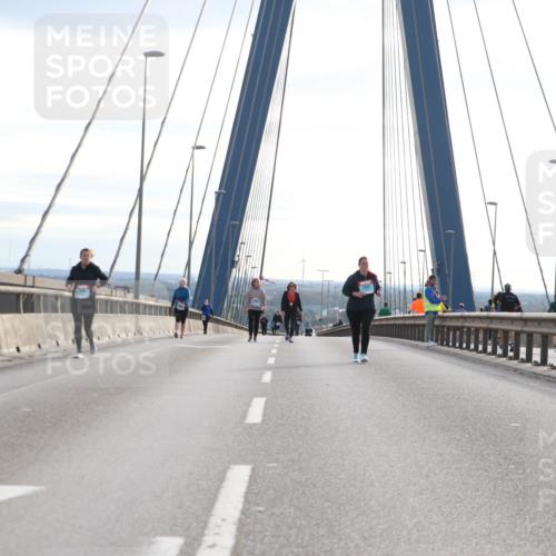 03.10.2024 - Köhlbrandbrückenlauf Jannik Wohlers http://msf.ph/oto/7308518 03.10.2024 09:40:26 Position 1  meine-sportfotos.de