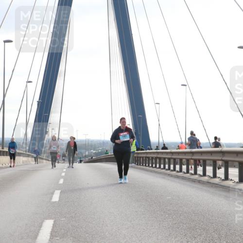 03.10.2024 - Köhlbrandbrückenlauf Jannik Wohlers http://msf.ph/oto/7308620 03.10.2024 09:40:30 Position 1 1401 meine-sportfotos.de