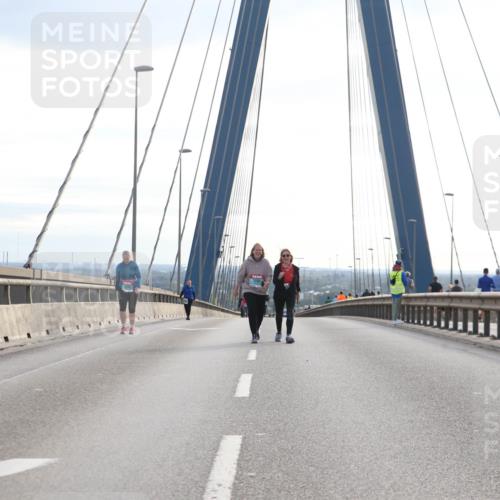 03.10.2024 - Köhlbrandbrückenlauf Jannik Wohlers http://msf.ph/oto/7309249 03.10.2024 09:40:36 Position 1 5180 meine-sportfotos.de