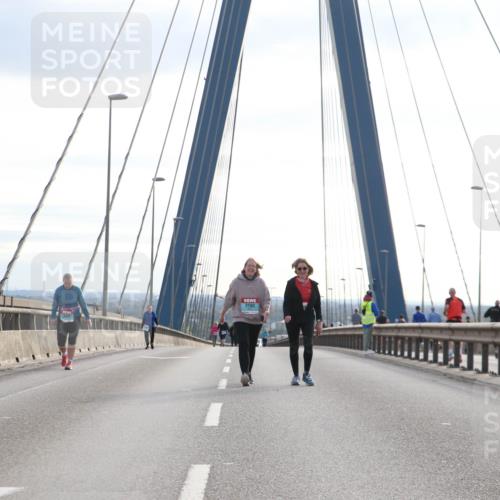 03.10.2024 - Köhlbrandbrückenlauf Jannik Wohlers http://msf.ph/oto/7309407 03.10.2024 09:40:39 Position 1 3180 meine-sportfotos.de