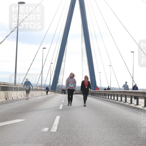 03.10.2024 - Köhlbrandbrückenlauf Jannik Wohlers http://msf.ph/oto/7309596 03.10.2024 09:40:42 Position 1 3180 meine-sportfotos.de