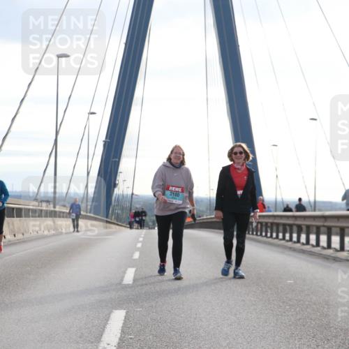 03.10.2024 - Köhlbrandbrückenlauf Jannik Wohlers http://msf.ph/oto/7309599 03.10.2024 09:40:42 Position 1 3180 meine-sportfotos.de