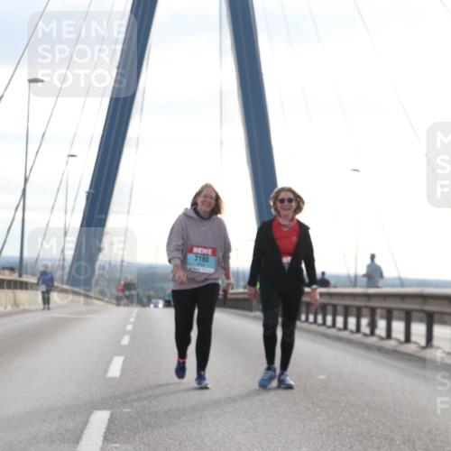03.10.2024 - Köhlbrandbrückenlauf Jannik Wohlers http://msf.ph/oto/7309605 03.10.2024 09:40:43 Position 1 3180 meine-sportfotos.de