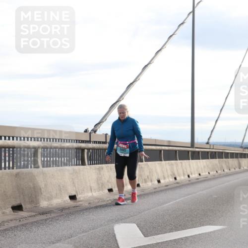 03.10.2024 - Köhlbrandbrückenlauf Jannik Wohlers http://msf.ph/oto/7309616 03.10.2024 09:40:48 Position 1 3403 meine-sportfotos.de