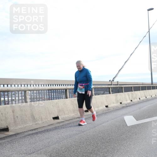 03.10.2024 - Köhlbrandbrückenlauf Jannik Wohlers http://msf.ph/oto/7309697 03.10.2024 09:40:51 Position 1 3403 meine-sportfotos.de