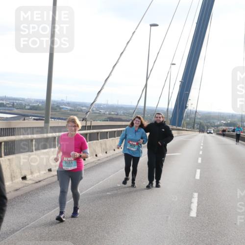 03.10.2024 - Köhlbrandbrückenlauf Jannik Wohlers http://msf.ph/oto/7310123 03.10.2024 09:41:19 Position 1 3651, 3514 meine-sportfotos.de