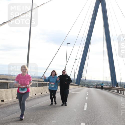 03.10.2024 - Köhlbrandbrückenlauf Jannik Wohlers http://msf.ph/oto/7310131 03.10.2024 09:41:20 Position 1 3651, 3514 meine-sportfotos.de