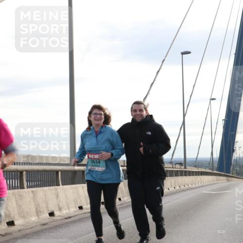 03.10.2024 - Köhlbrandbrückenlauf Jannik Wohlers http://msf.ph/oto/7310322 03.10.2024 09:41:22 Position 1 3651, 3514 meine-sportfotos.de