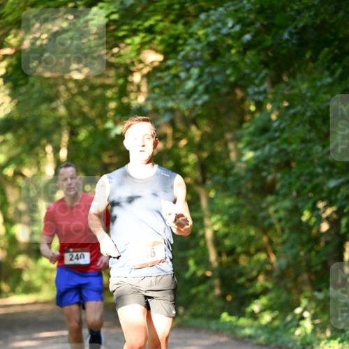 06.10.2024 - Bramfelder Halbmarathon 2024 Dr. Thomas Lammeyer http://msf.ph/oto/7334035 06.10.2024 09:48:05 Laufen 240 meine-sportfotos.de