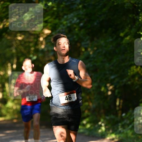 06.10.2024 - Bramfelder Halbmarathon 2024 Dr. Thomas Lammeyer http://msf.ph/oto/7334041 06.10.2024 09:48:06 Laufen 240, 46 meine-sportfotos.de