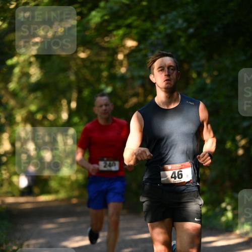 06.10.2024 - Bramfelder Halbmarathon 2024 Dr. Thomas Lammeyer http://msf.ph/oto/7334042 06.10.2024 09:48:06 Laufen 240, 46, 1 meine-sportfotos.de