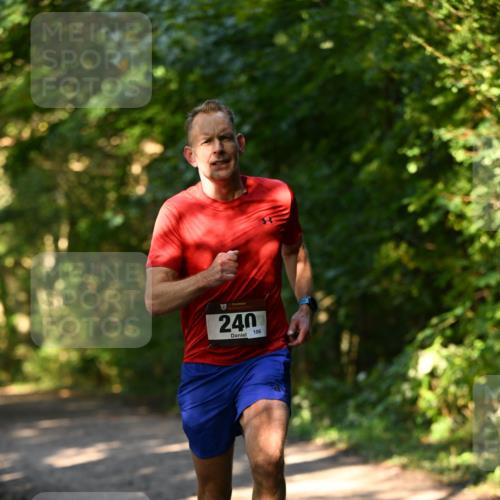 06.10.2024 - Bramfelder Halbmarathon 2024 Dr. Thomas Lammeyer http://msf.ph/oto/7334053 06.10.2024 09:48:08 Laufen 240, 106 meine-sportfotos.de