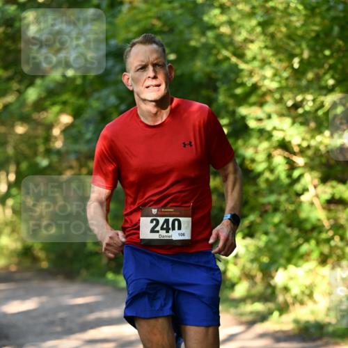 06.10.2024 - Bramfelder Halbmarathon 2024 Dr. Thomas Lammeyer http://msf.ph/oto/7334057 06.10.2024 09:48:08 Laufen 33, 240, 106 meine-sportfotos.de