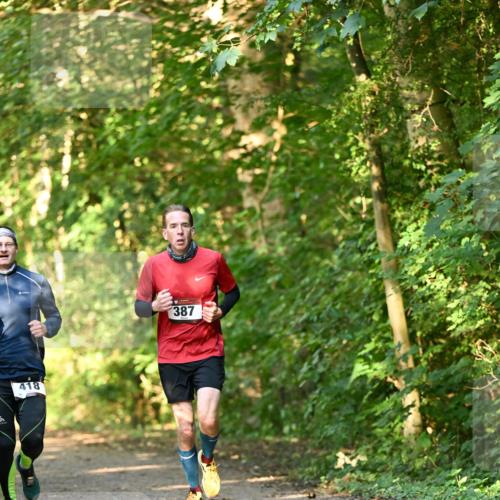 06.10.2024 - Bramfelder Halbmarathon 2024 Dr. Thomas Lammeyer http://msf.ph/oto/7334196 06.10.2024 09:49:24 Laufen 418, 387 meine-sportfotos.de