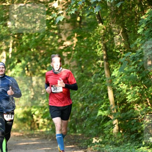 06.10.2024 - Bramfelder Halbmarathon 2024 Dr. Thomas Lammeyer http://msf.ph/oto/7334200 06.10.2024 09:49:25 Laufen 418, 387 meine-sportfotos.de