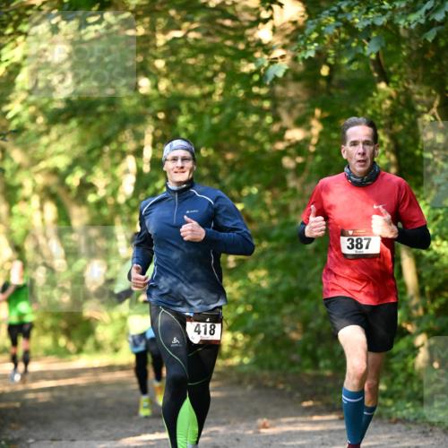 06.10.2024 - Bramfelder Halbmarathon 2024 Dr. Thomas Lammeyer http://msf.ph/oto/7334206 06.10.2024 09:49:26 Laufen 418, 387 meine-sportfotos.de