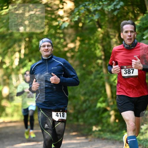 06.10.2024 - Bramfelder Halbmarathon 2024 Dr. Thomas Lammeyer http://msf.ph/oto/7334212 06.10.2024 09:49:27 Laufen 8, 418, 387 meine-sportfotos.de