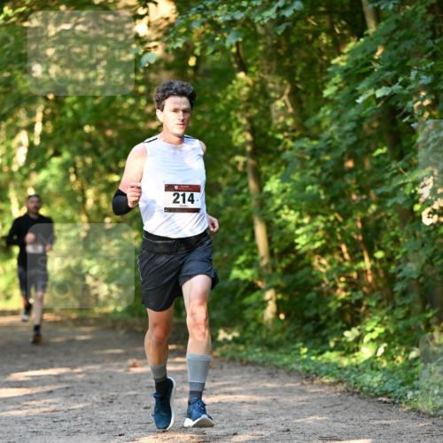 06.10.2024 - Bramfelder Halbmarathon 2024 Dr. Thomas Lammeyer http://msf.ph/oto/7334294 06.10.2024 09:49:44 Laufen 214 meine-sportfotos.de