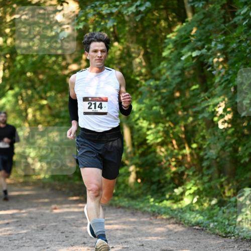 06.10.2024 - Bramfelder Halbmarathon 2024 Dr. Thomas Lammeyer http://msf.ph/oto/7334297 06.10.2024 09:49:45 Laufen 214 meine-sportfotos.de
