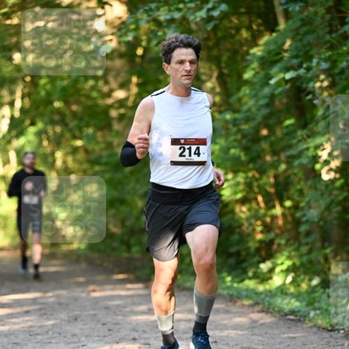 06.10.2024 - Bramfelder Halbmarathon 2024 Dr. Thomas Lammeyer http://msf.ph/oto/7334299 06.10.2024 09:49:45 Laufen 214 meine-sportfotos.de