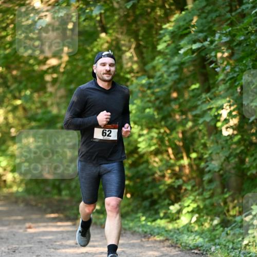 06.10.2024 - Bramfelder Halbmarathon 2024 Dr. Thomas Lammeyer http://msf.ph/oto/7334318 06.10.2024 09:49:49 Laufen 2, 62 meine-sportfotos.de