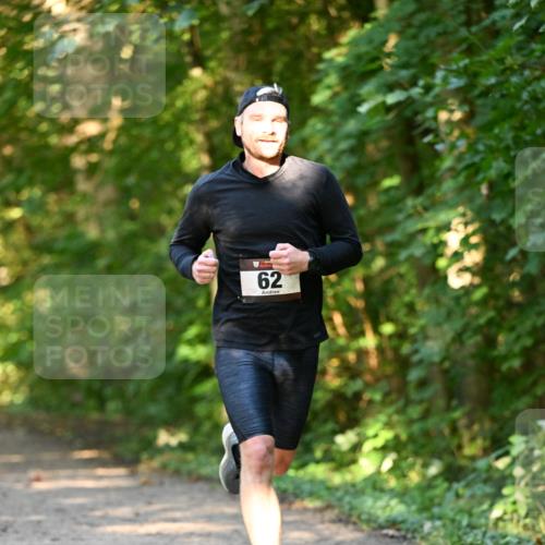 06.10.2024 - Bramfelder Halbmarathon 2024 Dr. Thomas Lammeyer http://msf.ph/oto/7334321 06.10.2024 09:49:49 Laufen 62 meine-sportfotos.de