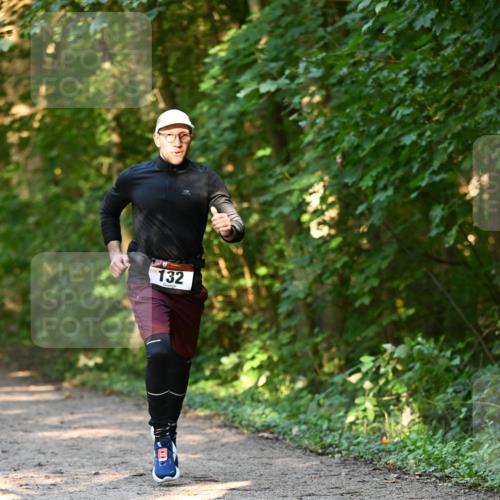 06.10.2024 - Bramfelder Halbmarathon 2024 Dr. Thomas Lammeyer http://msf.ph/oto/7334330 06.10.2024 09:50:00 Laufen 132 meine-sportfotos.de
