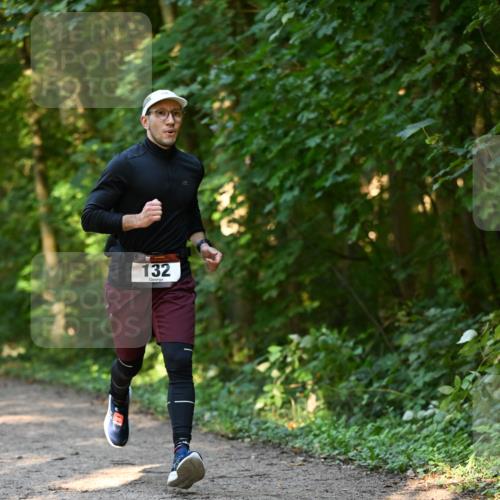06.10.2024 - Bramfelder Halbmarathon 2024 Dr. Thomas Lammeyer http://msf.ph/oto/7334333 06.10.2024 09:50:00 Laufen 132 meine-sportfotos.de