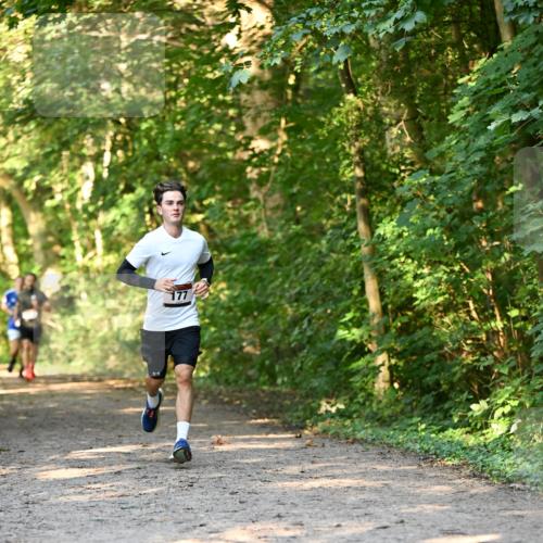 06.10.2024 - Bramfelder Halbmarathon 2024 Dr. Thomas Lammeyer http://msf.ph/oto/7334337 06.10.2024 09:50:01 Laufen 177 meine-sportfotos.de