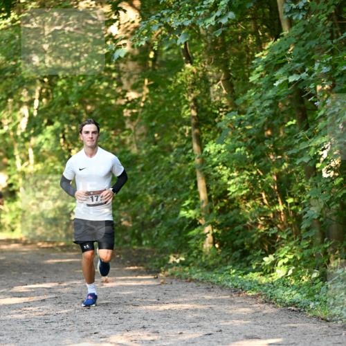06.10.2024 - Bramfelder Halbmarathon 2024 Dr. Thomas Lammeyer http://msf.ph/oto/7334341 06.10.2024 09:50:02 Laufen 17 meine-sportfotos.de