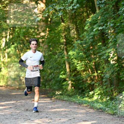 06.10.2024 - Bramfelder Halbmarathon 2024 Dr. Thomas Lammeyer http://msf.ph/oto/7334343 06.10.2024 09:50:02 Laufen 177 meine-sportfotos.de