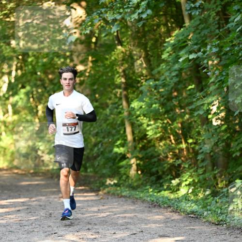 06.10.2024 - Bramfelder Halbmarathon 2024 Dr. Thomas Lammeyer http://msf.ph/oto/7334345 06.10.2024 09:50:02 Laufen 177 meine-sportfotos.de