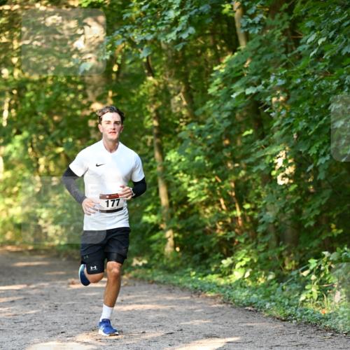 06.10.2024 - Bramfelder Halbmarathon 2024 Dr. Thomas Lammeyer http://msf.ph/oto/7334349 06.10.2024 09:50:03 Laufen 177 meine-sportfotos.de