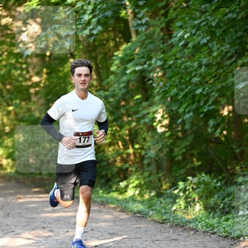 06.10.2024 - Bramfelder Halbmarathon 2024 Dr. Thomas Lammeyer http://msf.ph/oto/7334354 06.10.2024 09:50:03 Laufen 177 meine-sportfotos.de