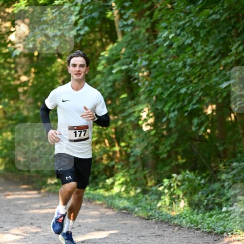 06.10.2024 - Bramfelder Halbmarathon 2024 Dr. Thomas Lammeyer http://msf.ph/oto/7334355 06.10.2024 09:50:04 Laufen 177 meine-sportfotos.de