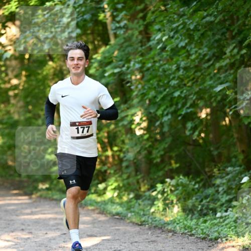 06.10.2024 - Bramfelder Halbmarathon 2024 Dr. Thomas Lammeyer http://msf.ph/oto/7334356 06.10.2024 09:50:04 Laufen 1, 177 meine-sportfotos.de
