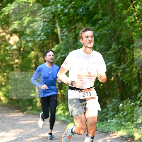 06.10.2024 - Bramfelder Halbmarathon 2024 Dr. Thomas Lammeyer http://msf.ph/oto/7334472 06.10.2024 09:50:36 Laufen 371 meine-sportfotos.de
