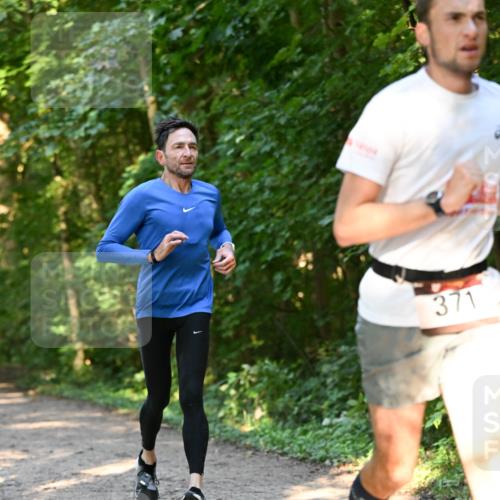 06.10.2024 - Bramfelder Halbmarathon 2024 Dr. Thomas Lammeyer http://msf.ph/oto/7334474 06.10.2024 09:50:37 Laufen 371 meine-sportfotos.de