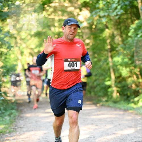 06.10.2024 - Bramfelder Halbmarathon 2024 Dr. Thomas Lammeyer http://msf.ph/oto/7334492 06.10.2024 09:50:46 Laufen 33, 401 meine-sportfotos.de