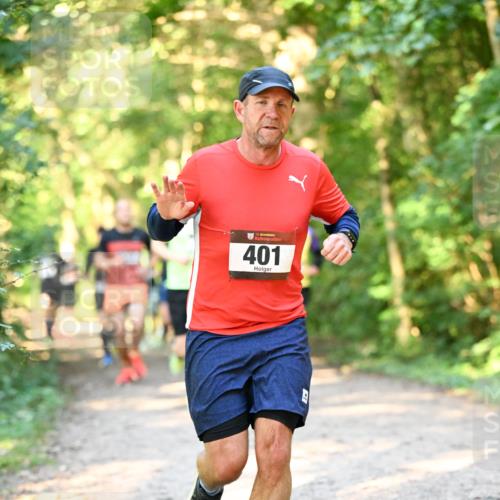 06.10.2024 - Bramfelder Halbmarathon 2024 Dr. Thomas Lammeyer http://msf.ph/oto/7334493 06.10.2024 09:50:46 Laufen 33, 401 meine-sportfotos.de