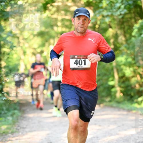 06.10.2024 - Bramfelder Halbmarathon 2024 Dr. Thomas Lammeyer http://msf.ph/oto/7334494 06.10.2024 09:50:46 Laufen 33, 401 meine-sportfotos.de