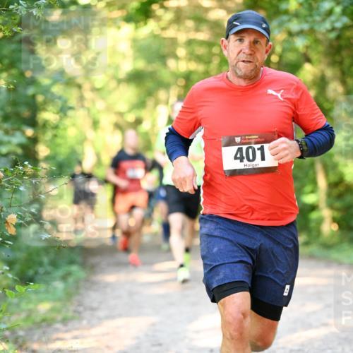 06.10.2024 - Bramfelder Halbmarathon 2024 Dr. Thomas Lammeyer http://msf.ph/oto/7334495 06.10.2024 09:50:46 Laufen 33, 401 meine-sportfotos.de
