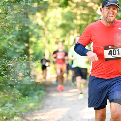 06.10.2024 - Bramfelder Halbmarathon 2024 Dr. Thomas Lammeyer http://msf.ph/oto/7334496 06.10.2024 09:50:46 Laufen 33, 401 meine-sportfotos.de