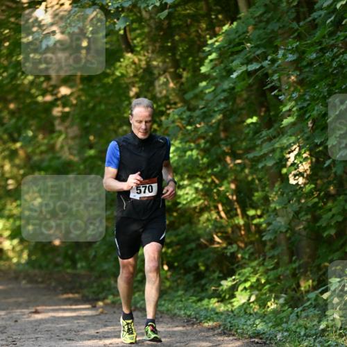 06.10.2024 - Bramfelder Halbmarathon 2024 Dr. Thomas Lammeyer http://msf.ph/oto/7334554 06.10.2024 09:51:00 Laufen 570 meine-sportfotos.de