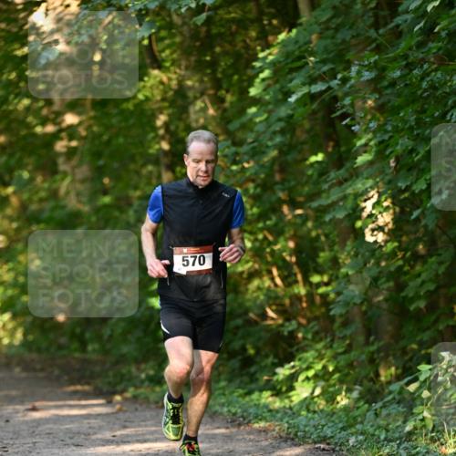 06.10.2024 - Bramfelder Halbmarathon 2024 Dr. Thomas Lammeyer http://msf.ph/oto/7334556 06.10.2024 09:51:00 Laufen 570 meine-sportfotos.de