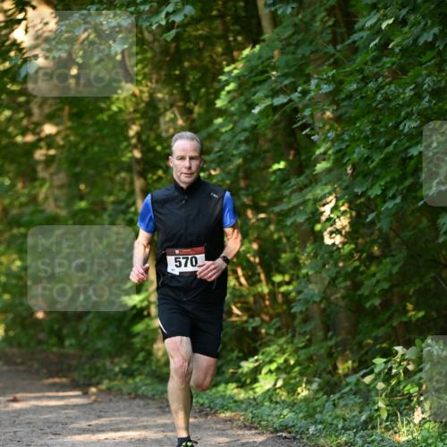 06.10.2024 - Bramfelder Halbmarathon 2024 Dr. Thomas Lammeyer http://msf.ph/oto/7334558 06.10.2024 09:51:00 Laufen  meine-sportfotos.de