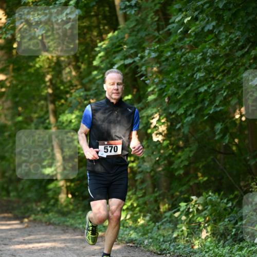 06.10.2024 - Bramfelder Halbmarathon 2024 Dr. Thomas Lammeyer http://msf.ph/oto/7334561 06.10.2024 09:51:01 Laufen 570 meine-sportfotos.de