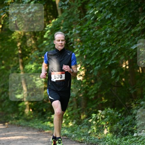 06.10.2024 - Bramfelder Halbmarathon 2024 Dr. Thomas Lammeyer http://msf.ph/oto/7334562 06.10.2024 09:51:01 Laufen 570 meine-sportfotos.de